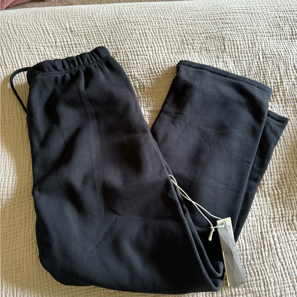 Essentials Black Sweatpants Comfortable Joggers